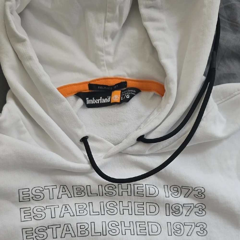 Timberland White Hoodie Sweater - Picture 2 of 5